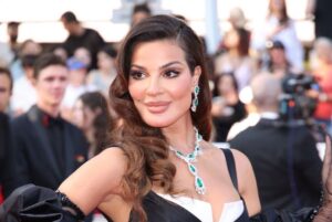 Nadine Nassib Njeim Instagram - I have always been fascinated by the glamour of the 50s era. The era of Brigitte Bardot and Sofia Loren.…
You know, I love how back then, women embraced their curves, fashion was bold, yet feminine… 

And here we are today… Zuhair and I decided to create a custom made dress inspired by this golden Era and this magical city… Cannes…
Thank you for every person who made this vision come to life…

Thank you @chopard for hosting me 🤍🖤