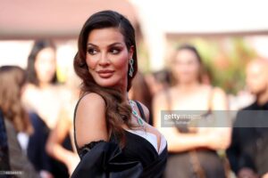 Nadine Nassib Njeim Instagram - I have always been fascinated by the glamour of the 50s era. The era of Brigitte Bardot and Sofia Loren.…
You know, I love how back then, women embraced their curves, fashion was bold, yet feminine… 

And here we are today… Zuhair and I decided to create a custom made dress inspired by this golden Era and this magical city… Cannes…
Thank you for every person who made this vision come to life…

Thank you @chopard for hosting me 🤍🖤