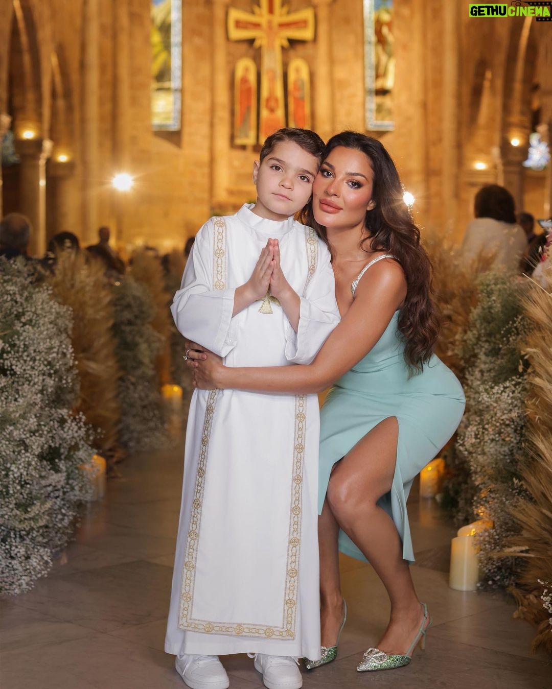 Nadine Nassib Njeim - 364.2K Likes - Congratulations my love 💚
Custom made dress @glamoda.style
Hair @victorkeyrouz
Makeup by NADINE
Flowers @ronibassil
Concept @eyecandy_events
Table dessert @le43catering
Table set , chocolate , and design @sincerelyyourslb
Photo and video @pulseproduction
#nadinenassibnjeim #نادين_نسيب_نجيم