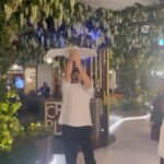 Nadine Njeim Instagram - This time my partner is the pizza dough 😂 he is such a good dancer ! 🤩 it’s really THE CRAZY PIZZA RESTAURANT !