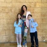 Nadine Njeim Instagram – شعنينة مباركة ينعاد عليكم🙏🏼 #نادين_نسيب_نجيم #شعنينة_مباركة🌿