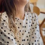 Nadine Njeim Instagram - من قلبي و روحي بحبكم ولو هل الدني عطيتني كنوز الدني بقلكم انتوا الدني و انتوا كنزها انتوا الحياة و انتوا حلاوتها انتوا الحب و انتوا سعادتها . الله يحميكم و بقلبي يخليكم و بعيوني خبيكم تتخلص الدني 💖 كل عيد أم و انتي العيد بحياتنا وضلك متل الشمعة مضواية دربنا #نادين_نسيب_نجيم