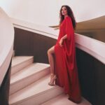 Nadine Njeim Instagram - I rarely wear red but this time RED IS DIFFERENT! ❤️ @michaelkors @georgess_saliba @jonymatta @victorkeyrouz Make up by N.A.D.I.N.E #nadinenassibnjeim #نادين_نسيب_نجيم #michaelkorscollection