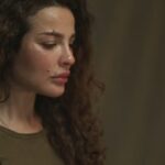 Nadine Njeim Instagram – انا حضرت الحلقة ٧ 🥲🥲🥲 حضروا حالكم 😢 
بس انا رح اسبقكم و احضر حلقة ٨ على شاهد لانه فيها وجع قلب كتير و عبالي ابكي 🥲😂 #واخيراً #نادين_نسيب_نجيم