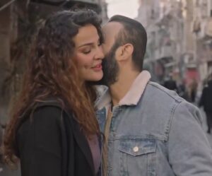 Nadine Nassib Njeim Instagram - خبروني كيف لقيتوا اول ٣ حلقات لحد هلىء ؟ عطوني رأيكم 🥰 #وأخيرا #رمضان_يجمعنا #رمضان_كريم #رمضان_٢٠٢٣ #نادين_نسيب_نجيم