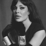 Nadine Njeim Instagram - 🖤 @vanityfair @redseafilm @vanityfairitalia #nadinenassibnjeim #redseafilmfestival #reelsinstagram