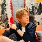 Nakamoto Yuta Instagram - #LouisVuitton #LVConnected #LVWatches #PR