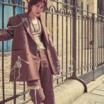 Nakamoto Yuta Instagram - 本日発売の雑誌「Safari」10月号のスペシャル・イシュー（小冊子付録）に登場します。 ぜひチェックしてみてください！ #LouisVuitton #LVfashion #LVMenFW23 #safari #safarimagazine #safafionline