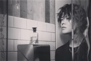 Yuta Instagram - #LVParfums
#LVFashion
#louisvuitton