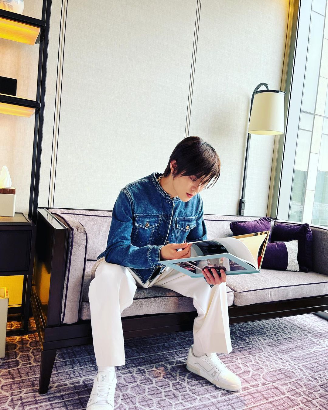 Nakamoto Yuta Instagram - @louisvuitton #LVPrefall23 LOUIS VUITTON 2023年プレフォールコレクション ファッションショー