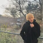 Nakamoto Yuta Instagram - 오늘은 따듯하다 ㅎㅎ