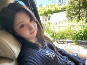 Nam Kyu-hee Instagram - 모두 따뜻한 연휴 보내세요🌝