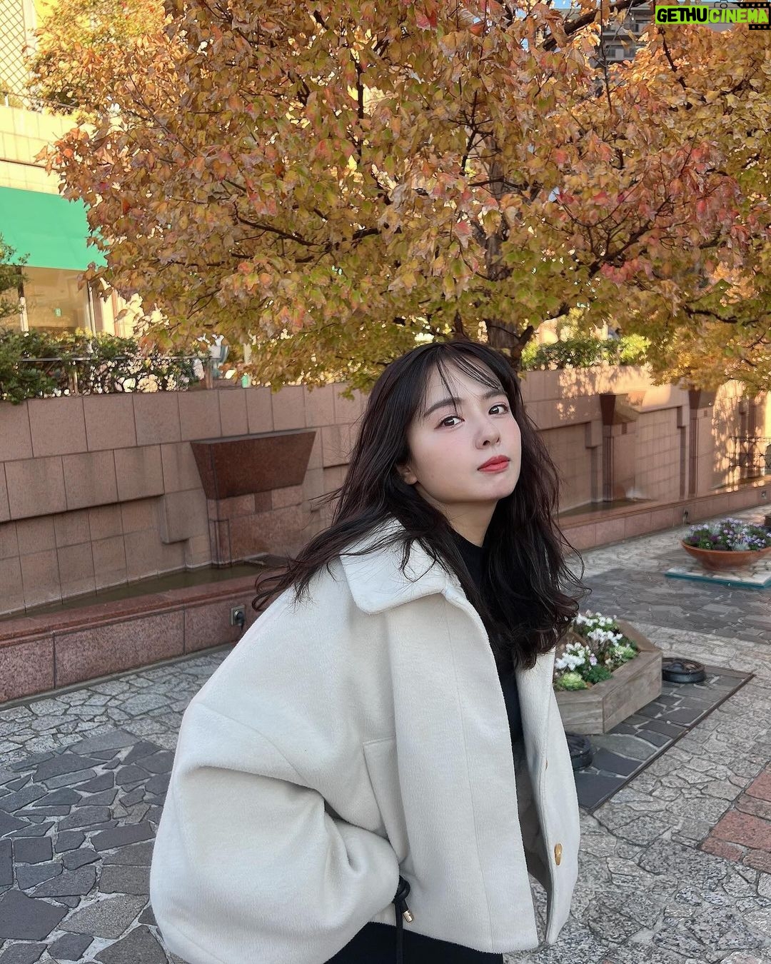 Nana Yamada Instagram - 意図しないおでこ全開ガーデンプレイス🪴どうっ 恵比寿ガーデンプレス