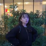 Nana Yamada Instagram - 久しぶりに観に行った劇団四季が もうとんでもなく素晴らしくて最高の日でした🗓️✨ 今日は寒かったのでヒートテックデビュー！ 黒の気分だったのでアクセサリーを☺️💎 ネックレスは重ね付けして、 髪の毛を耳にかけたときにチラ見えする イヤリングで観に行きました♡ アクセサリーがあるかないかで 印象がほんっとに違うからシンプルな服の日こそ🐥💕 ダイエット中なのでお水も毎日どこへでも持ち歩いてますっ☺️🌱 #cene #金属アレルギー対応