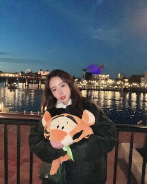 Nana Yamada Instagram - 今年も1年たのしかったです🙇🏻‍♀️✨
みんな良いお年を〜〜☺️🌱いつもありがとね🥹♡