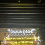 Nana Yamada Instagram - 普段ビールはあんまり飲まないけど クラフトビールだと飲みたくなるのなんだろ🥹🍺 どれもサイズ感がとてもよくっていろんなの食べたよ🤤✨ クラフトビール×フィッシュ＆チップス🐟 悪いことしてるみたいでめっちゃ美味しかったな...🥹♡笑 クラフトビール醸造所併設でとてもおしゃれでした🌱 あとあと、店員さんがにこにこでとっても素敵でした🥹 ご招待いただきありがとうございました🙇🏻‍♀️ またお友達とクラフトビール飲みに行く〜〜🤔☝️ #虎ノ門ヒルズ #虎ノ門ヒルズステーションタワー Dam Brewery & Restaurant