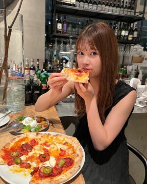 Nanase Yoshikawa Instagram - 25歳なったよー🥂
みんないつもありがとう！
24歳ラストは彩音ちゃんがお祝いしてくれました🫶一緒に過ごせて嬉しいー！！ありがとう〜❤️
