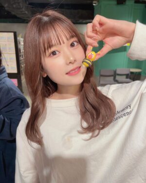 Nanase Yoshikawa Instagram - エイトくん、いただきます🐝