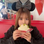 Nanase Yoshikawa Instagram - この前久しぶりにディズニーランド行った☺️新しいファストパスみたいな制度知らなくて美女と野獣2時間待った🫣2000円払いたかった🥹笑