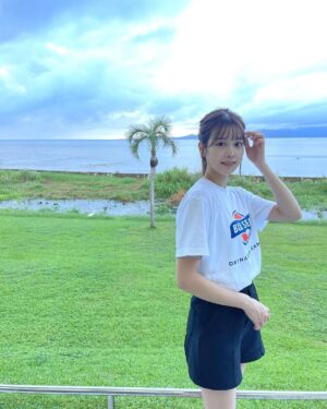 Nanase Yoshikawa Instagram - 2022年ありがとうございました🐯
毎年毎年思い出更新されていって嬉しいです🫶🏻
来年も充実した1年を過ごせますように〜🤍🤍🤍
#2022年　#ありがとう