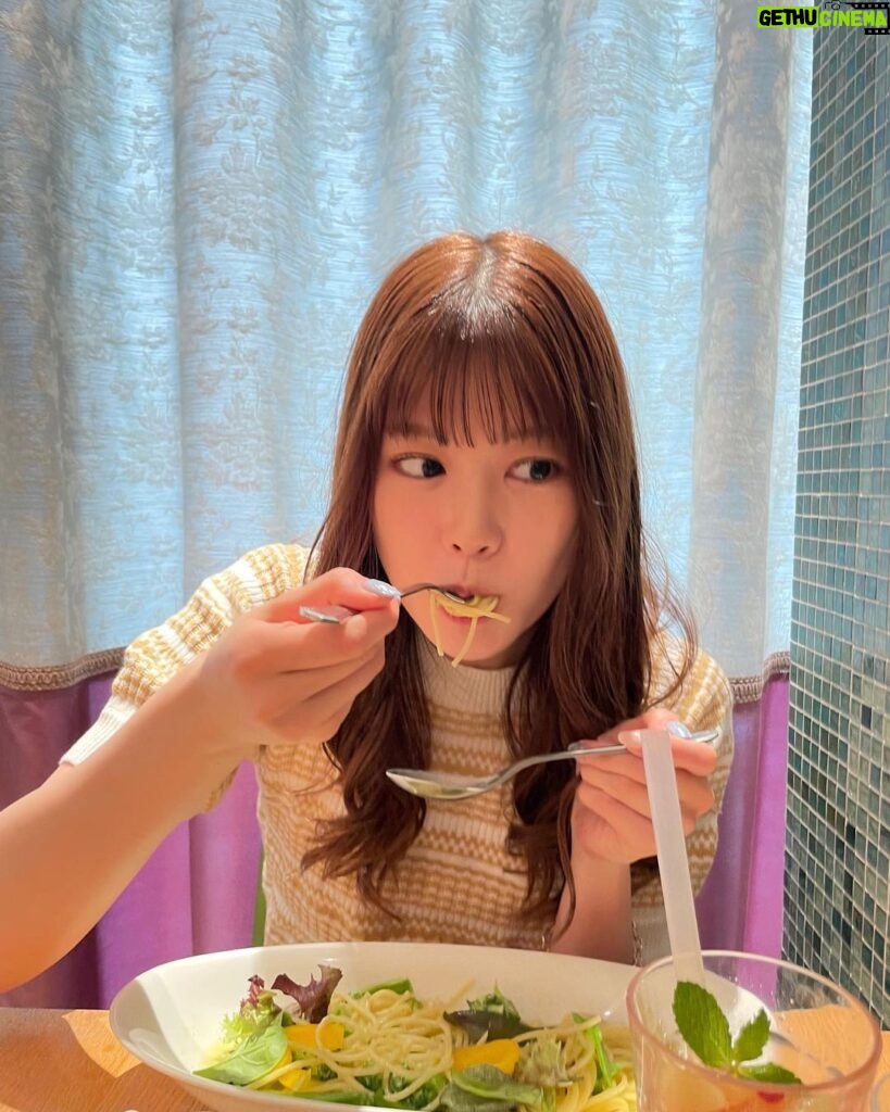 Nanase Yoshikawa Instagram - いとことアフタヌーンティーいった☺️ 美味しかったー！！！