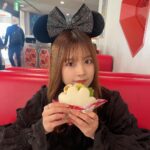 Nanase Yoshikawa Instagram - この前久しぶりにディズニーランド行った☺️新しいファストパスみたいな制度知らなくて美女と野獣2時間待った🫣2000円払いたかった🥹笑