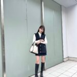 Nanase Yoshikawa Instagram – 久しぶりに全身🐥
秋服最高！一番好き！