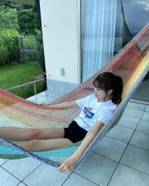 Nanase Yoshikawa Instagram - HADOの小浜島旅行楽しかったから写真載せていくね〜✈️
なんとお部屋にハンモック付いてた！幸せ空間🫶
ホテルははいむるぶしに宿泊しました！

#はいむるぶし
#PR