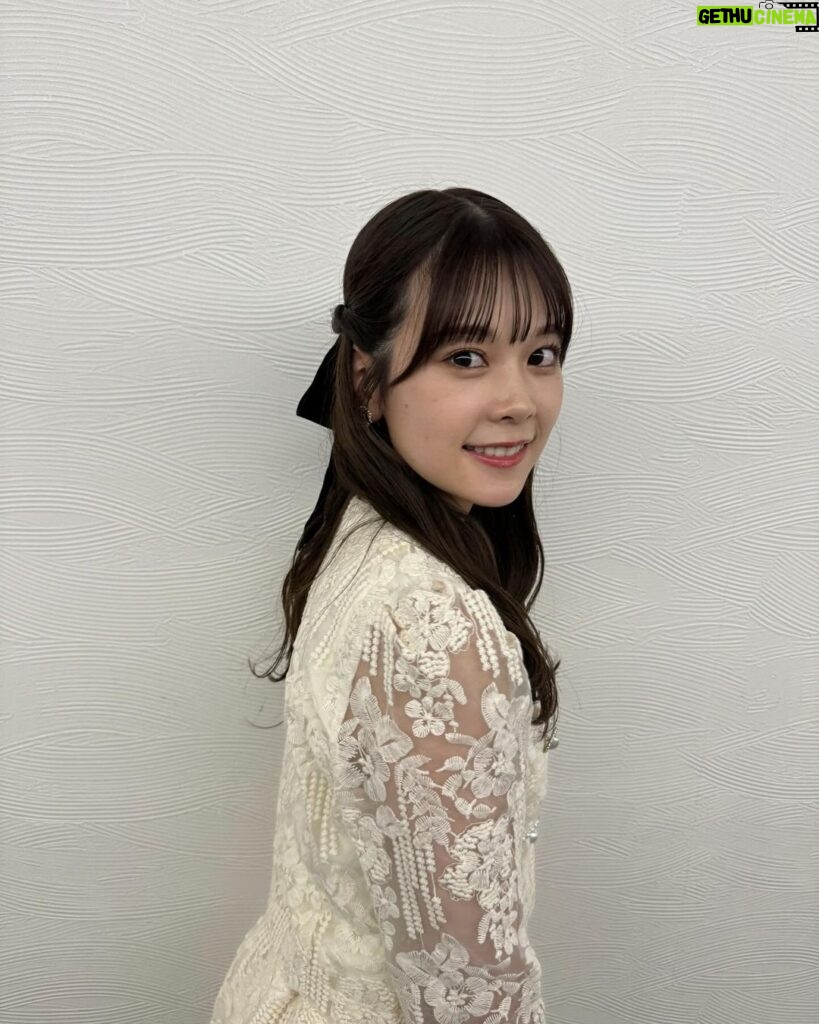 Nanase Yoshikawa Instagram - 11月27日のQさま出演します〜☺ 是非みてください！ ネタバレになるので感想は放送後に話します🫡 衣装かわいすぎた〜🫶