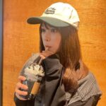 Nanase Yoshikawa Instagram - スタバ新作おいしい。🎃 口の中がイカ墨パスタ食べた時みたいになると思ったらならなかった