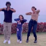 Nani Instagram - Yashna, Viraj and Mahi are all set! Are you? #2daystogo #HiNanna #HiNannaOnDec7th #HiPapaOnDec7th #HiPapa Natural🌟 @nameisnani @preyadarshe @shouryuv @myrakiarakhanna @heshamabdulwahab @sanujohnvarughese @kollaavinash @_praveenantony_ @mohan.cvm @drteegala @vyraents @tseries.official @tseriessouthofficial