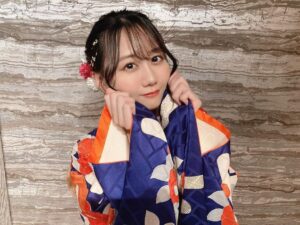 Nao Furuhata Instagram - FCイベで着た着物

2部は前髪下ろしてみた！

髪には金粉が散りばめられ
帯にはちょこんとリボン！

1部と2部で違う雰囲気
楽しめて嬉しかったな☺️

#着物 #着物ヘア
#千切屋治兵衞 #chiji1555
#japanesetraditional