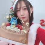 Nao Furuhata Instagram - Merry Christmas🎄✨ サンタさんになった〜！