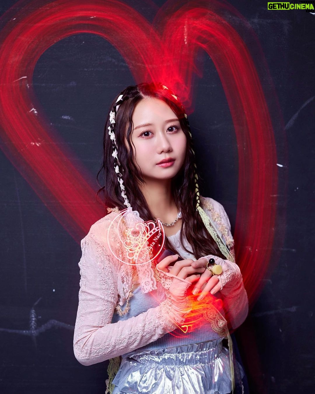 Nao Furuhata - 2.4K Likes - LIVE『-REAL-』グッズ販売中👀✨
ペンライトは今後の LIVEでも
使ってもらえるように作りました!
今のところ再販予定は無いので
このチャンス逃さないようにね😈🤍
自分だけのペンライトを作るの
ずっと夢だったから叶って嬉しいな...
たくさん愛を伝えてね!
お家で使えるグッズもたくさんなので
是非、お家で私を感じながら
過ごしてください🥳
⚠︎販売は11/10まで