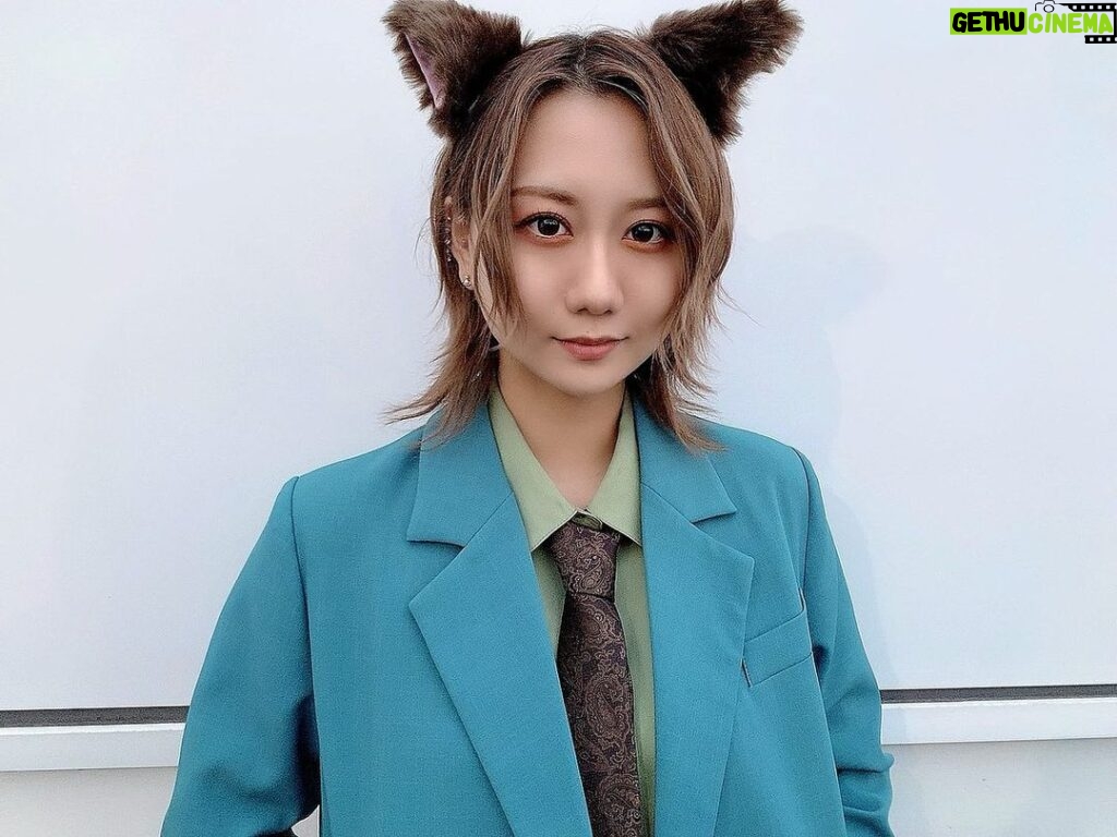 Nao Furuhata Instagram - 猫に化けた日🐈‍⬛