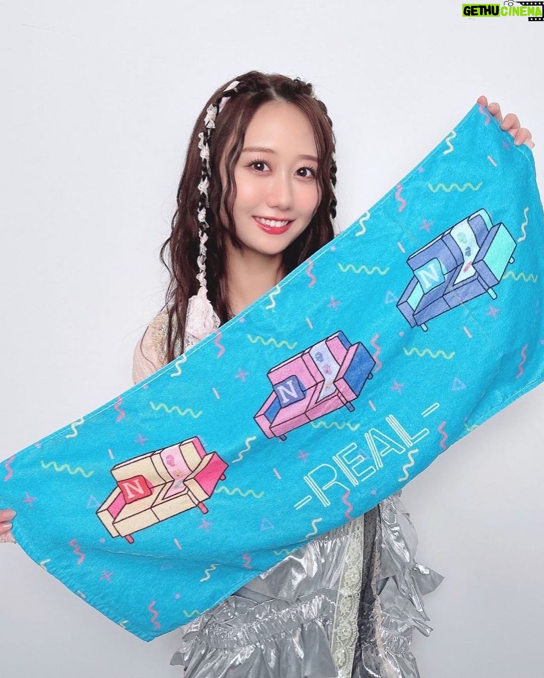 Nao Furuhata - 2.4K Likes - LIVE『-REAL-』グッズ販売中👀✨
ペンライトは今後の LIVEでも
使ってもらえるように作りました!
今のところ再販予定は無いので
このチャンス逃さないようにね😈🤍
自分だけのペンライトを作るの
ずっと夢だったから叶って嬉しいな...
たくさん愛を伝えてね!
お家で使えるグッズもたくさんなので
是非、お家で私を感じながら
過ごしてください🥳
⚠︎販売は11/10まで