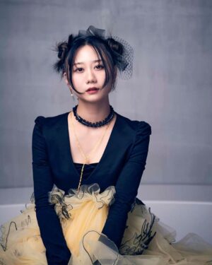 Nao Furuhata Instagram - FCなおパレ
9月、10月のメインビジュアル

ハロウィンぽい雰囲気と
髪型のパンキッシュだけど可愛さもあるの良いよね😈❤︎

ポストカードもお楽しみに！

9月も皆んなのこと応援してる👻