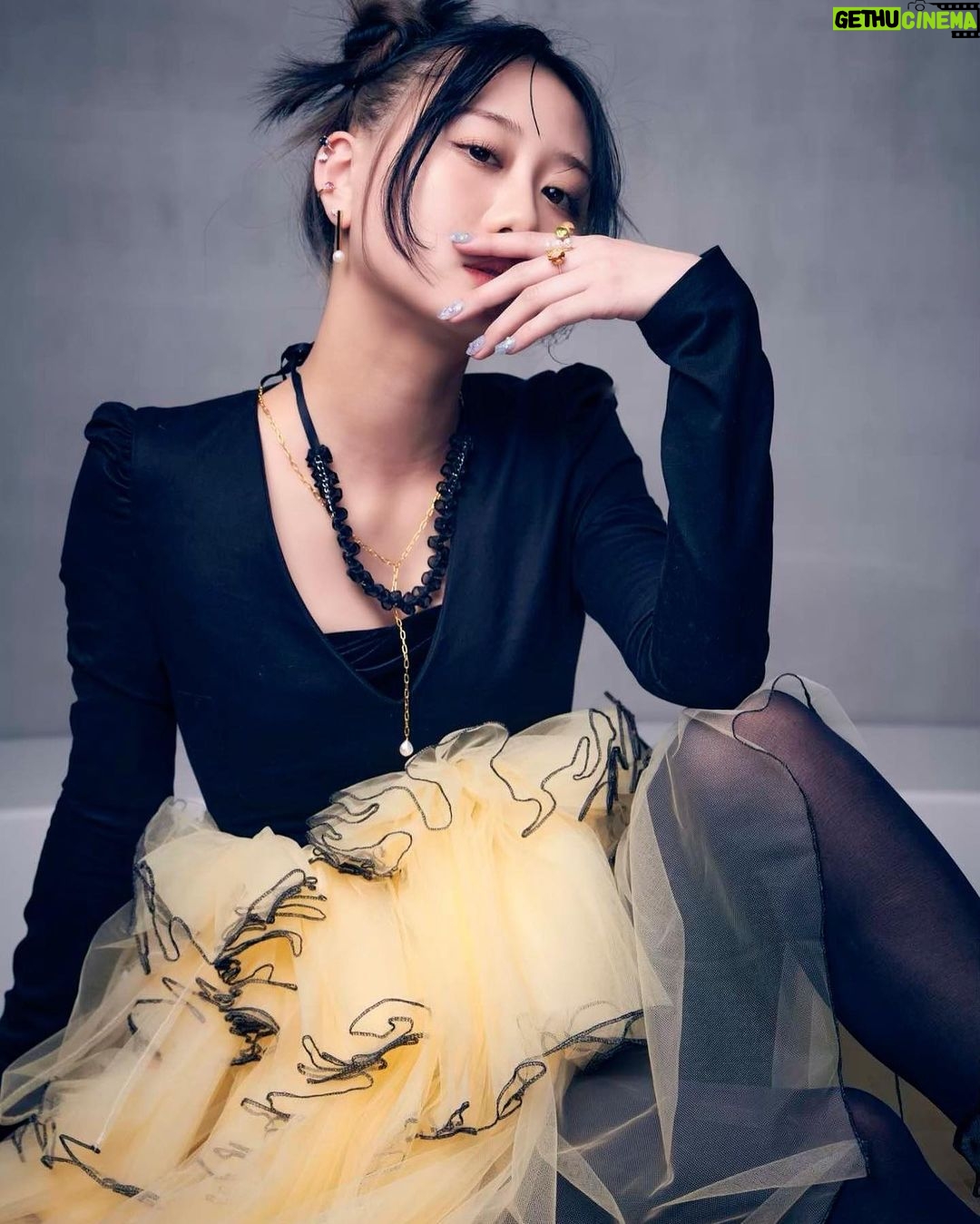 Nao Furuhata - 3.3K Likes - FCなおパレ
9月、10月のメインビジュアル
ハロウィンぽい雰囲気と
髪型のパンキッシュだけど可愛さもあるの良いよね😈❤︎
ポストカードもお楽しみに!
9月も皆んなのこと応援してる👻