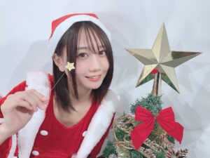 Nao Furuhata Instagram - Merry Christmas🎄✨

サンタさんになった〜！