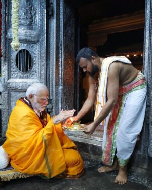 Narendra Modi Instagram - Blessed to visit the Sri Ranganathaswamy Temple and the Arulmigu Ramanathaswamy Temple.
