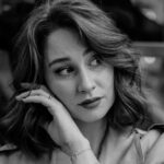 Natálie Halouzková Instagram - nedávno jsem našla jednu cennou věc. laskavost k sobě samotný. a všechno je najednou takový hezčí. lidi, svět, život. ph: @rozalieruzickova děkuju za tebe🤍