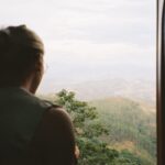 Natálie Halouzková Instagram - Sri Lanka memories part 2✨ #analog ~ není týden, kdy bych na Srí Lanku nemyslela. měsíc plnej široký škály emocí, krásnejch dní. několik i fakt fakt špatnejch dní, který mi potvrdily, že cestování nejsou jen momenty čirý euforie. ale všechny mě hrozně moc naučily. hlavně o mně samotný a za to nikdy nepřestanu být vděčná. ať už to zní sebevíc klišoidně*