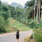 Natálie Halouzková Instagram - Sri Lanka memories part 2✨ #analog ~ není týden, kdy bych na Srí Lanku nemyslela. měsíc plnej široký škály emocí, krásnejch dní. několik i fakt fakt špatnejch dní, který mi potvrdily, že cestování nejsou jen momenty čirý euforie. ale všechny mě hrozně moc naučily. hlavně o mně samotný a za to nikdy nepřestanu být vděčná. ať už to zní sebevíc klišoidně*