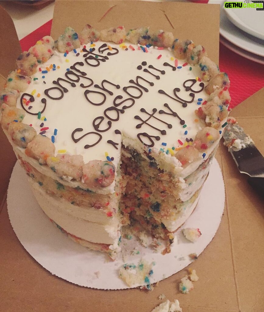 Natalia Dyer Instagram - I love my friends and cake