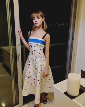 Natalia Dyer Instagram - 🎈EW party ready with @maybelline #totaltemptation #ad