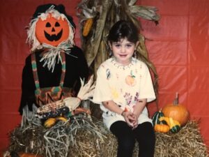 Natalia Dyer Instagram - waiting for halloween like