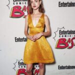 Natalia Dyer Instagram - 🐥 @oscardelarenta @bradgoreski @desiraecherman @mattshair