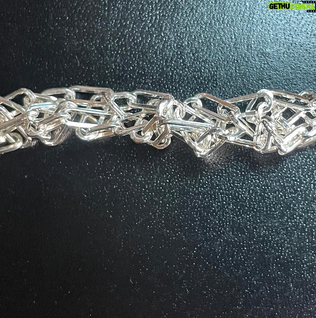 Natalia Fedner Instagram - If Sex in the City (OG version obvi) was a bracelet: May I introduce you to the Maxi Spilled Paperclip bracelet. Drool worthy amounts of sterling silver and sparkle - make an entrance ladies and gents! Made in Cali from Italian sterling silver components. Usually $275 but 50% off with free shipping for the next 24 hours makes it a delicious $137.50 you know your significant other can afford (hey self love counts too). Did I mention we will ship right away? But the 24 hours things is strict- so if you love it, don’t stall - as you’ll see the items from the past two days of drops are now normal priced. #sterlingsilver #paperclipbracelet #holidaydrop #sale #silverjewelry #50off #finejewelrysale
