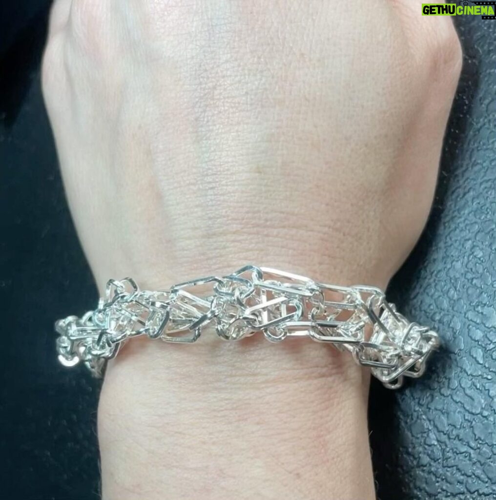 Natalia Fedner Instagram - If Sex in the City (OG version obvi) was a bracelet: May I introduce you to the Maxi Spilled Paperclip bracelet. Drool worthy amounts of sterling silver and sparkle - make an entrance ladies and gents! Made in Cali from Italian sterling silver components. Usually $275 but 50% off with free shipping for the next 24 hours makes it a delicious $137.50 you know your significant other can afford (hey self love counts too). Did I mention we will ship right away? But the 24 hours things is strict- so if you love it, don’t stall - as you’ll see the items from the past two days of drops are now normal priced. #sterlingsilver #paperclipbracelet #holidaydrop #sale #silverjewelry #50off #finejewelrysale