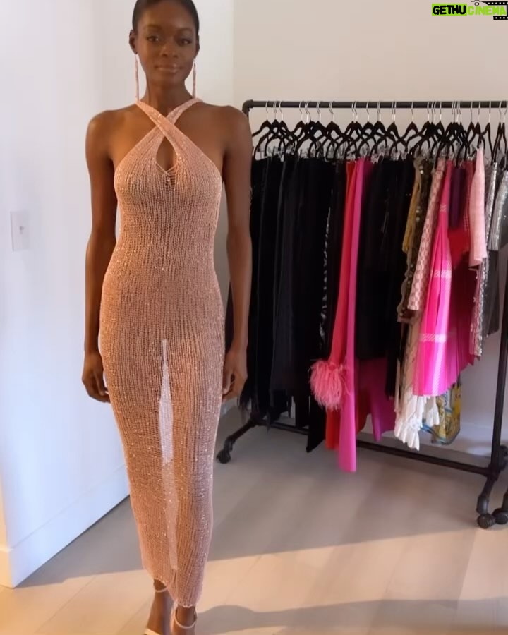 Natalia Fedner Instagram - Did someone say Award Season? We have over 50 dresses and gowns . But only one of each style / color. Come visit our LA atelier to pick out the best looks for your client or yourself. #redcarpet #redcarpetfashion #redcarpetstyle #grammys #emmys #oscars #awardseason2024 #awardseadon #metalgown Natalia Fedner Design